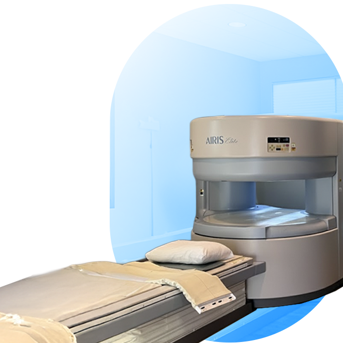 The open MRI machine at Marion Open MRI, showing the wide-open design with no enclosed tube